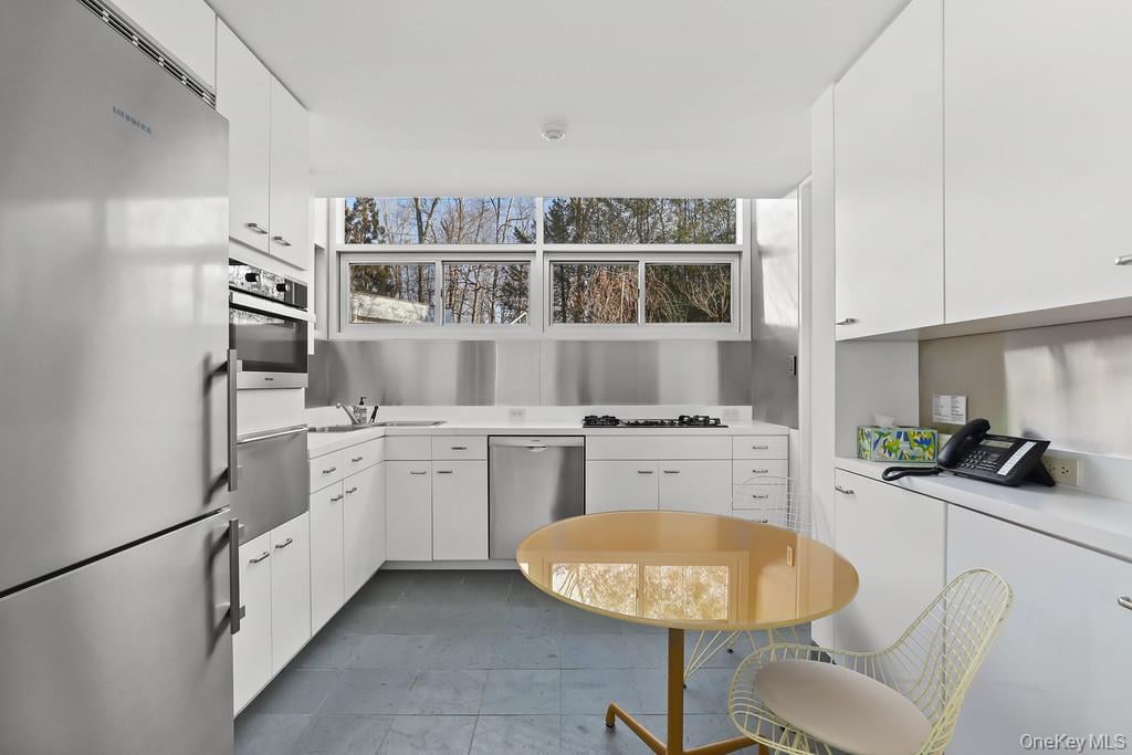 54 Cross Pond Road Photo 27