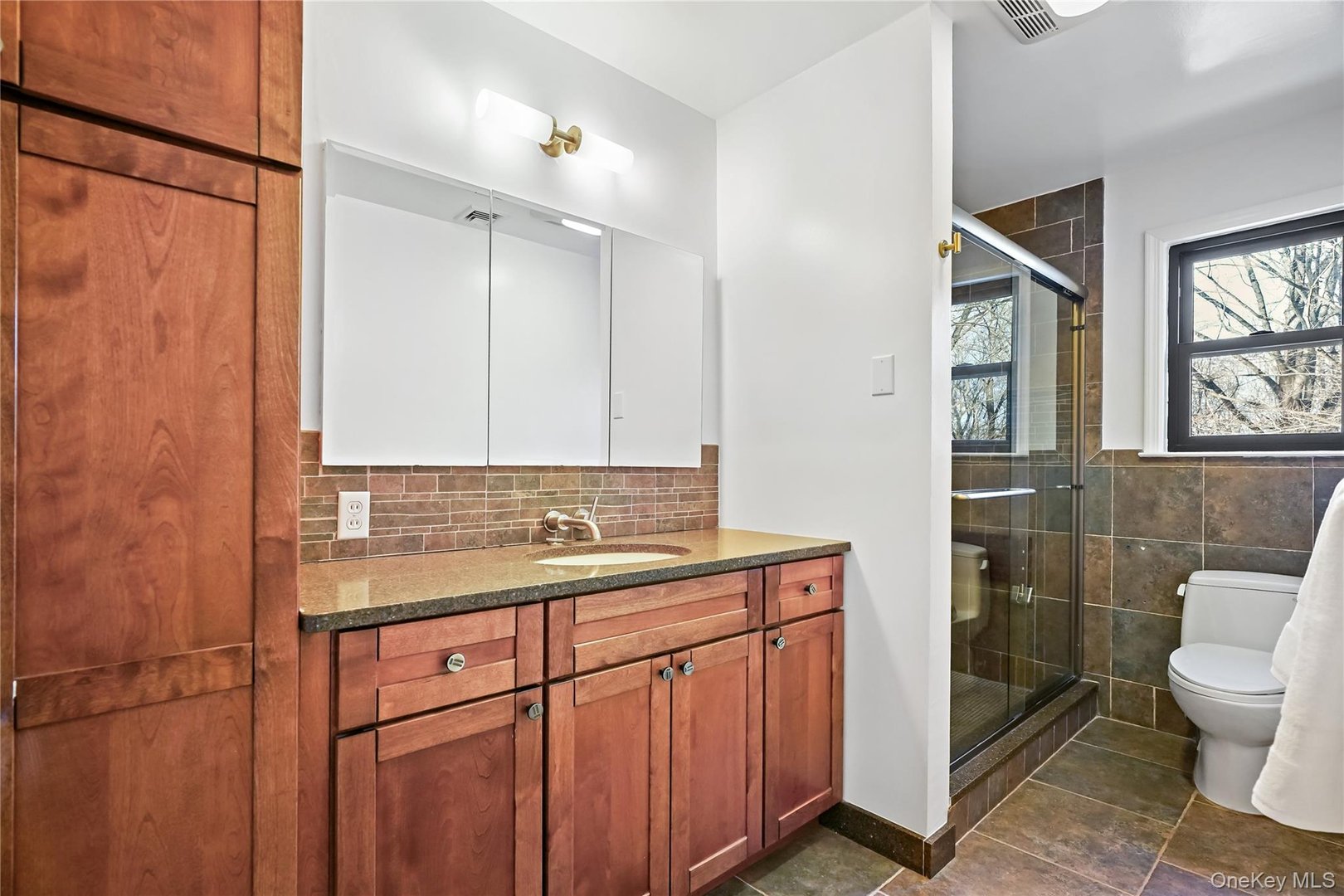 37 Fox Den Road Photo 17