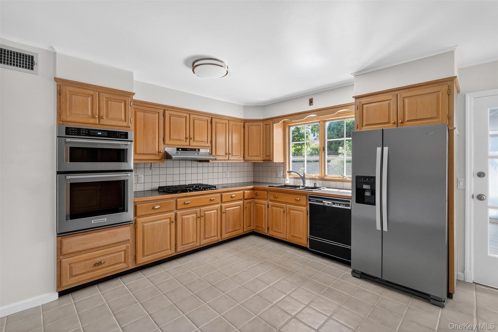835 Shore Acres Drive Photo 15