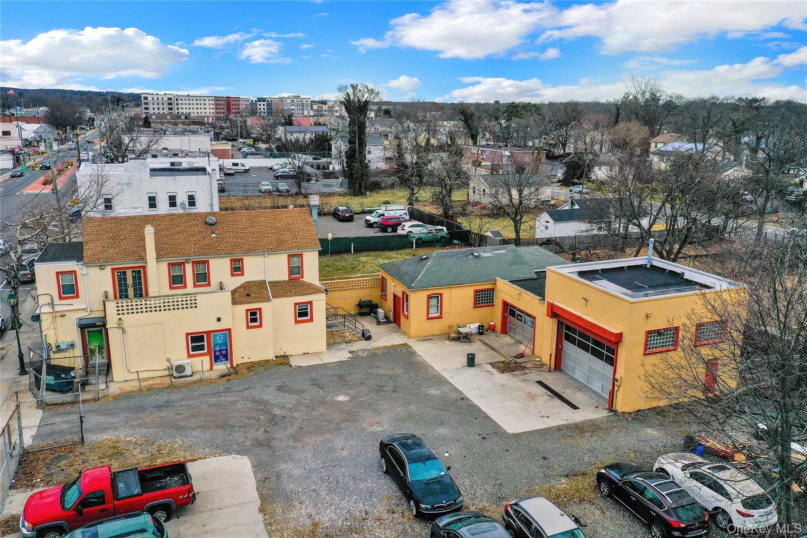 1513 Straight Path Photo 4