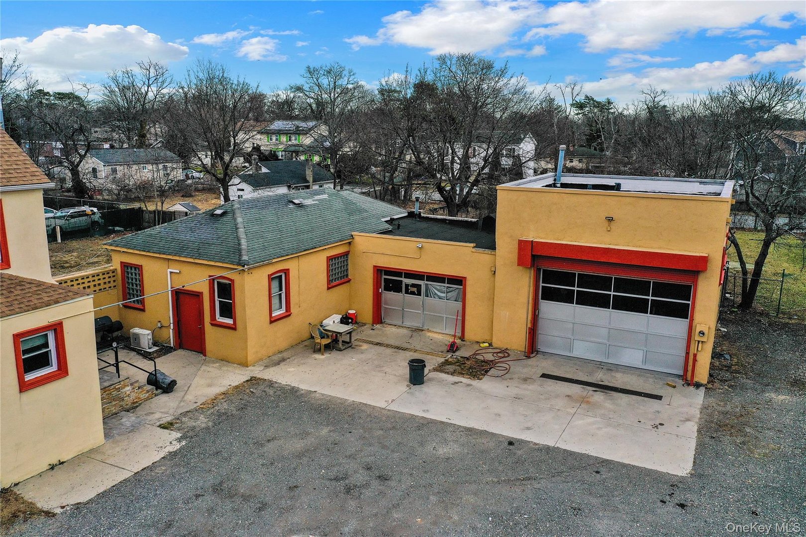 1513 Straight Path Photo 3