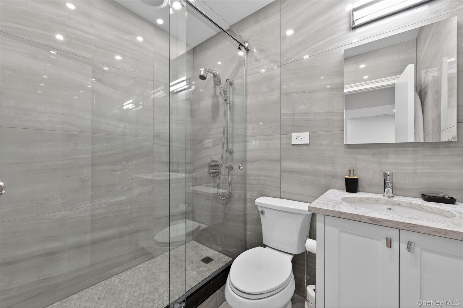 15 Cambridge Avenue Photo 21
