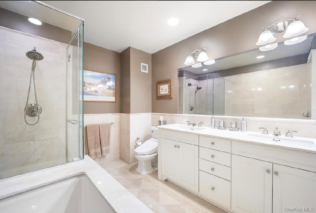 10 City Place  #8B Photo 15