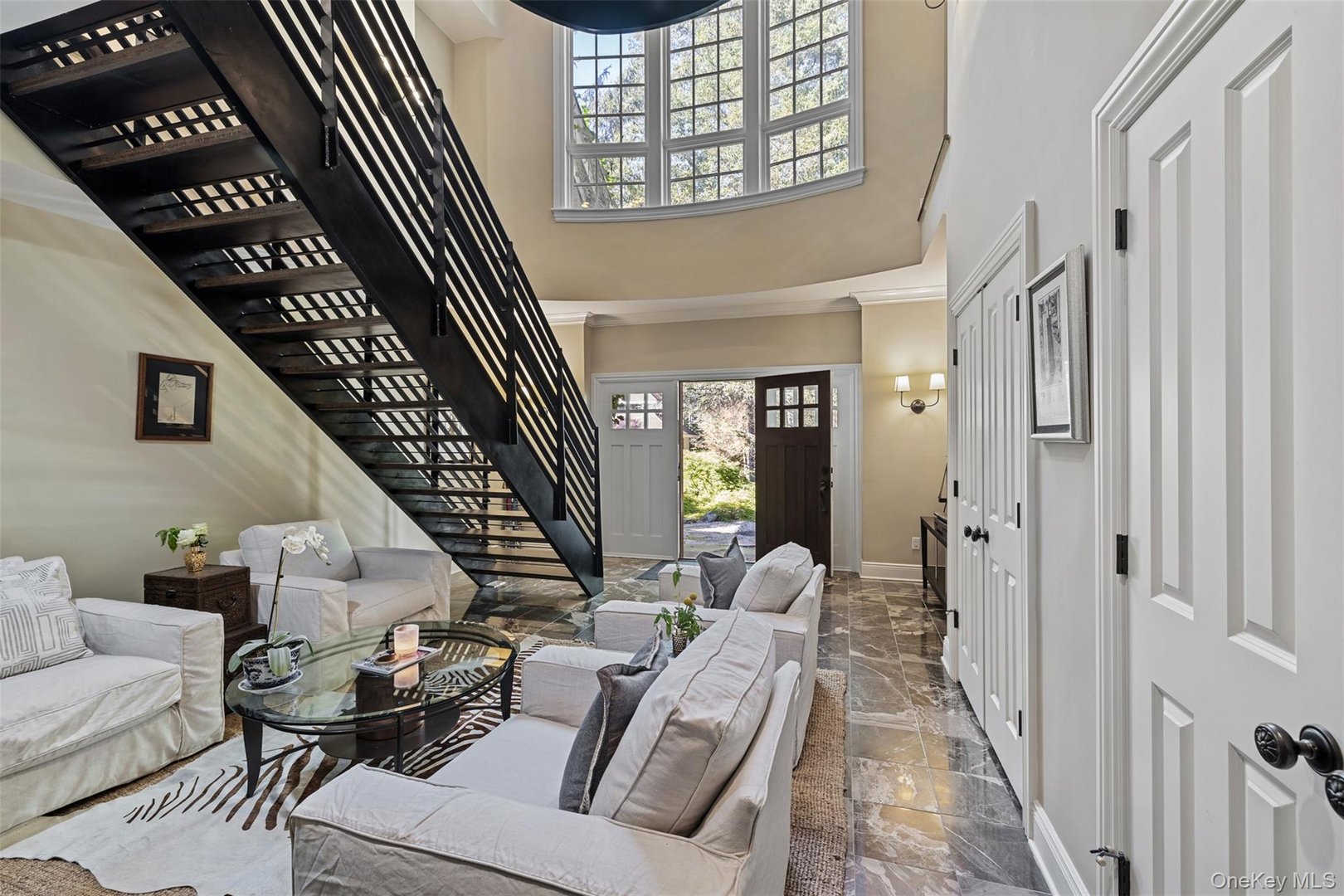 12 Bishop Park Road Photo 3