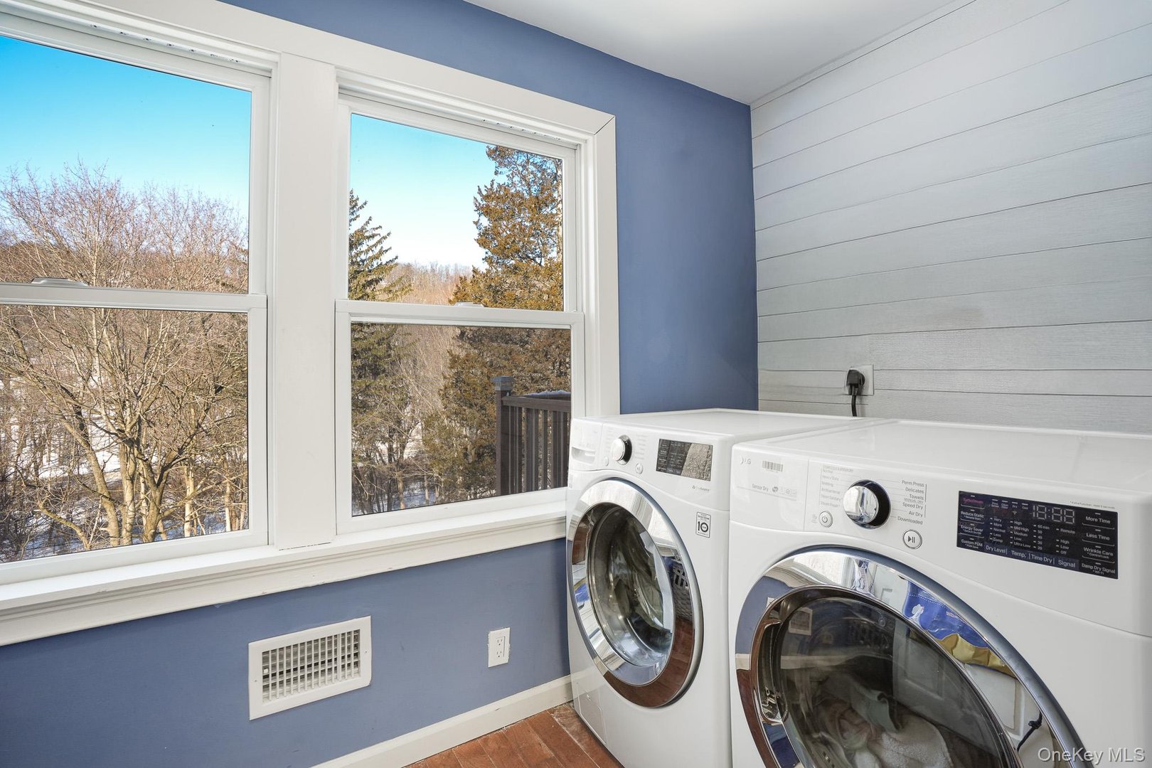 300 Washington Avenue Photo 20