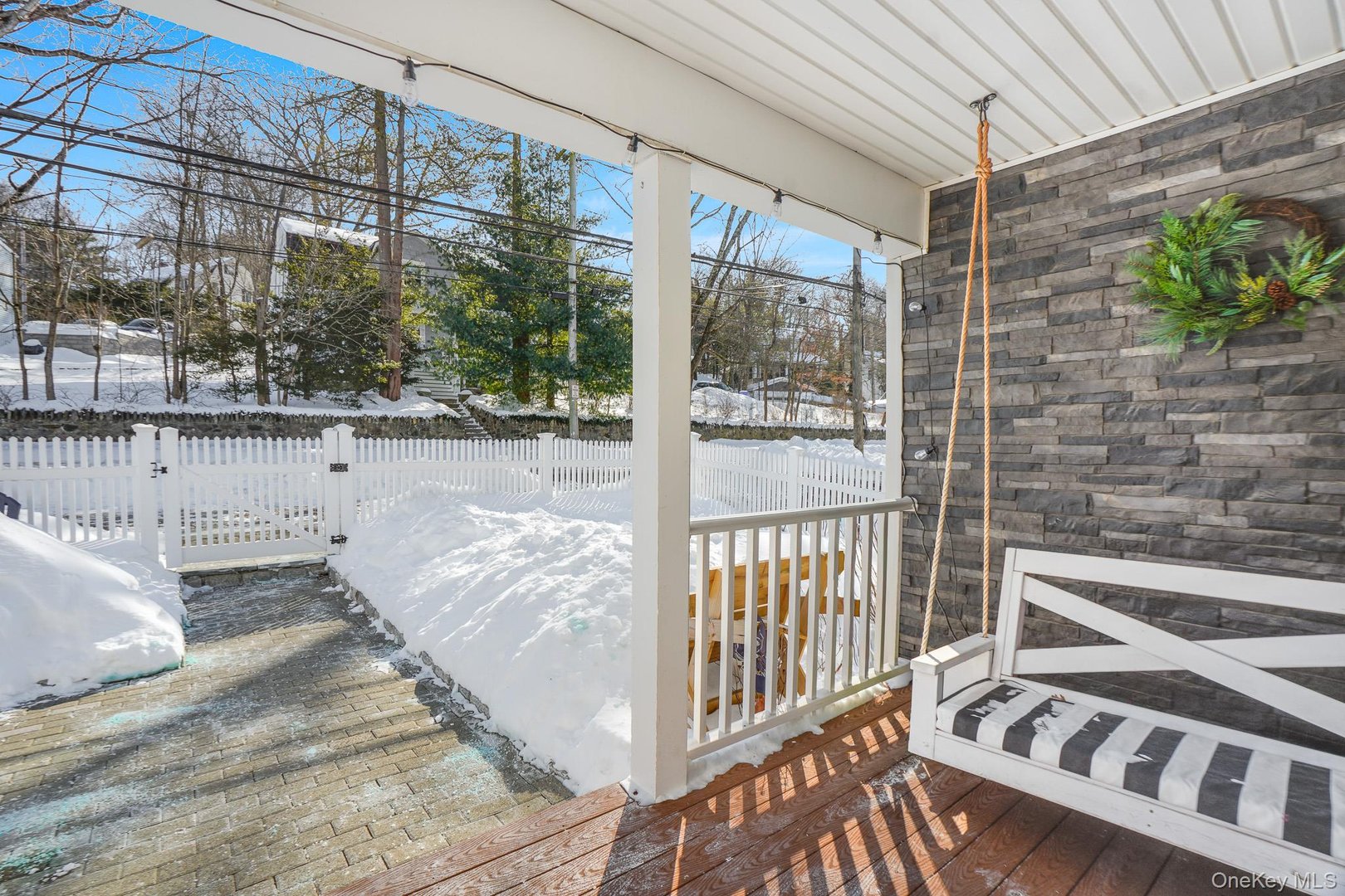 300 Washington Avenue Photo 4