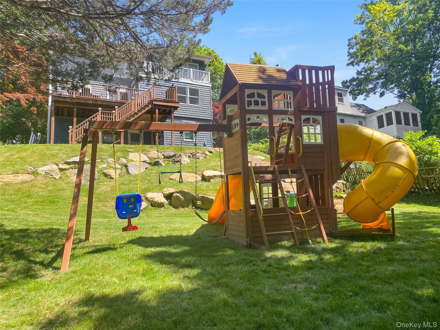 300 Washington Avenue Photo 1