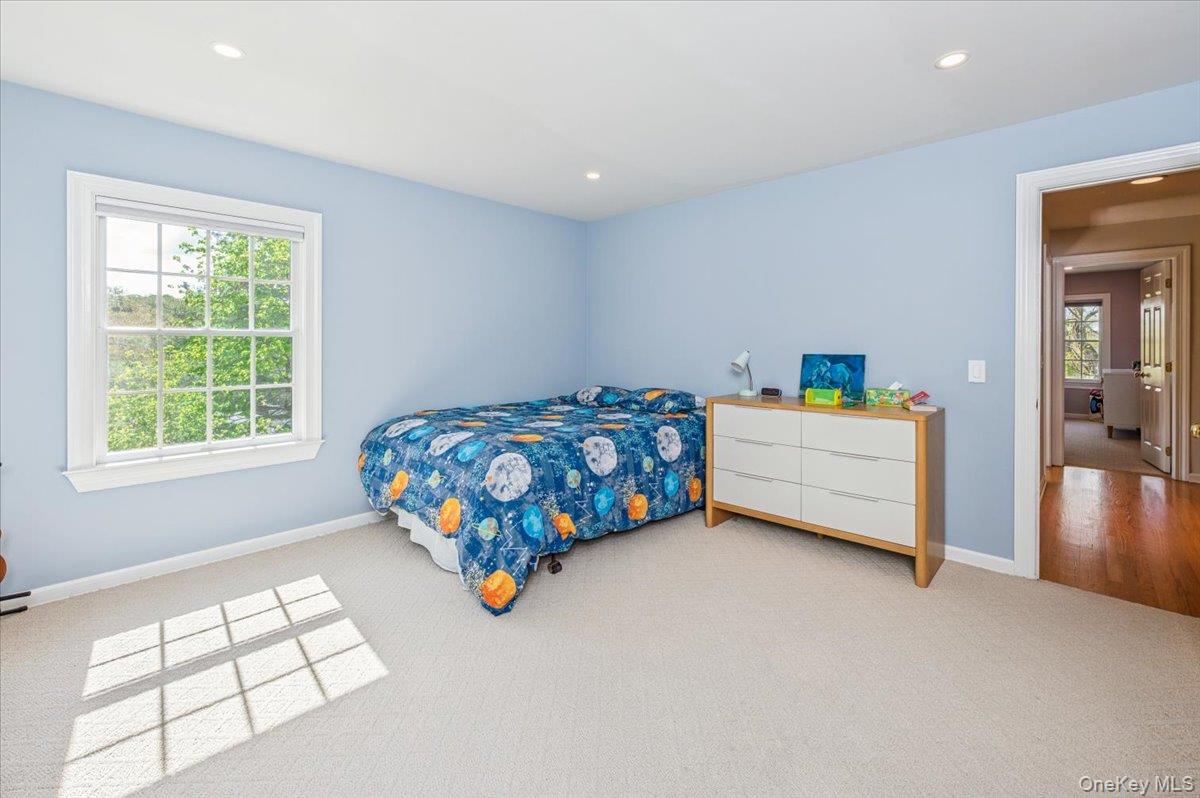 1 Southgate Avenue Photo 33