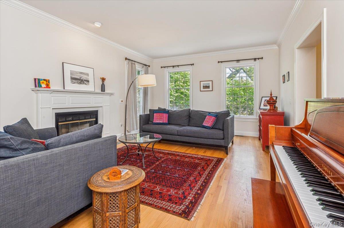 1 Southgate Avenue Photo 7