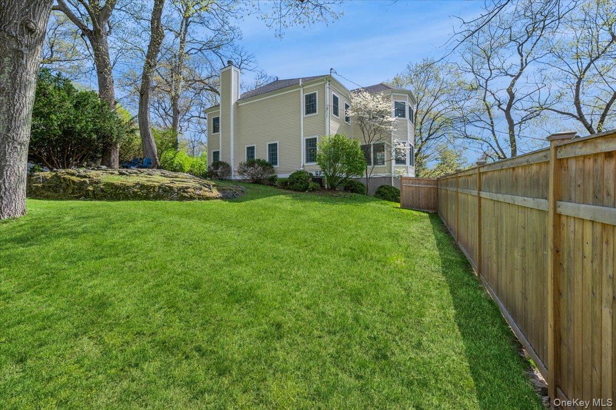 1 Southgate Avenue Photo 37