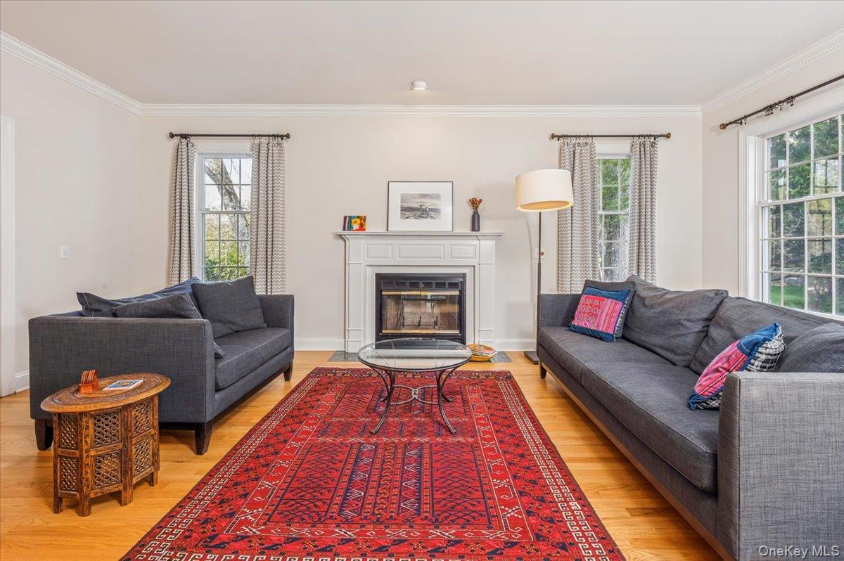 1 Southgate Avenue Photo 6