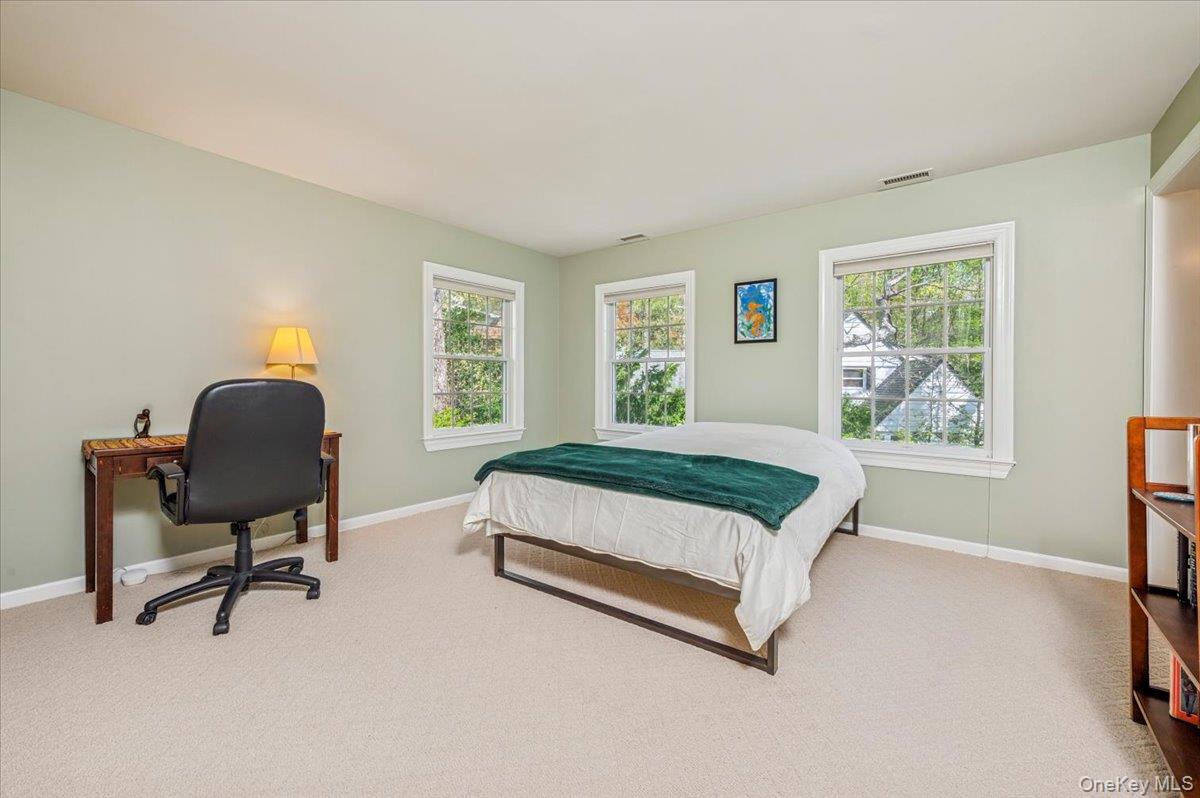 1 Southgate Avenue Photo 29