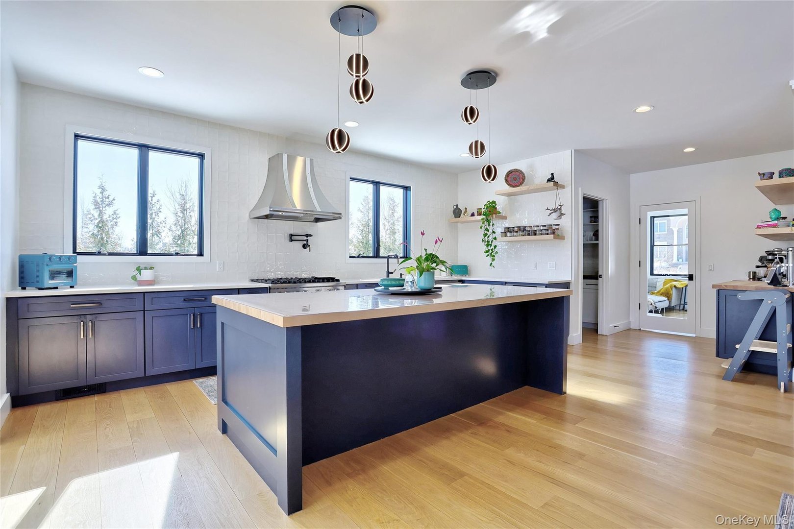 37 Harvest Road Photo 9