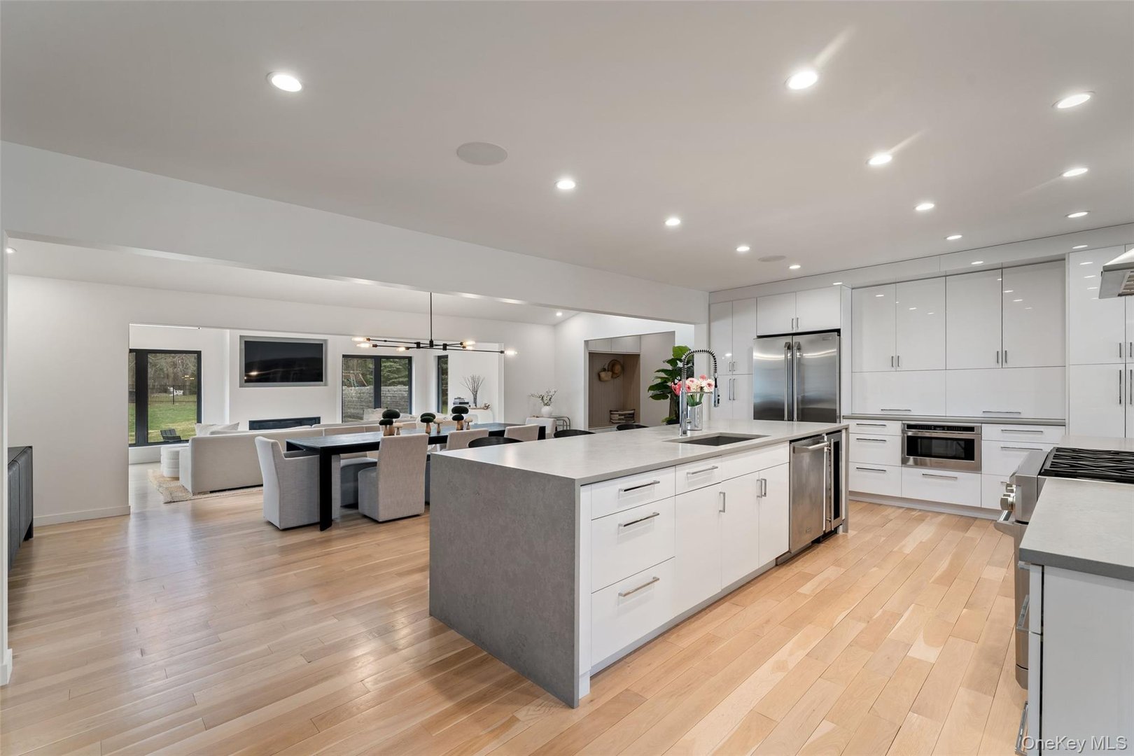 7 Windsong Road Photo 5