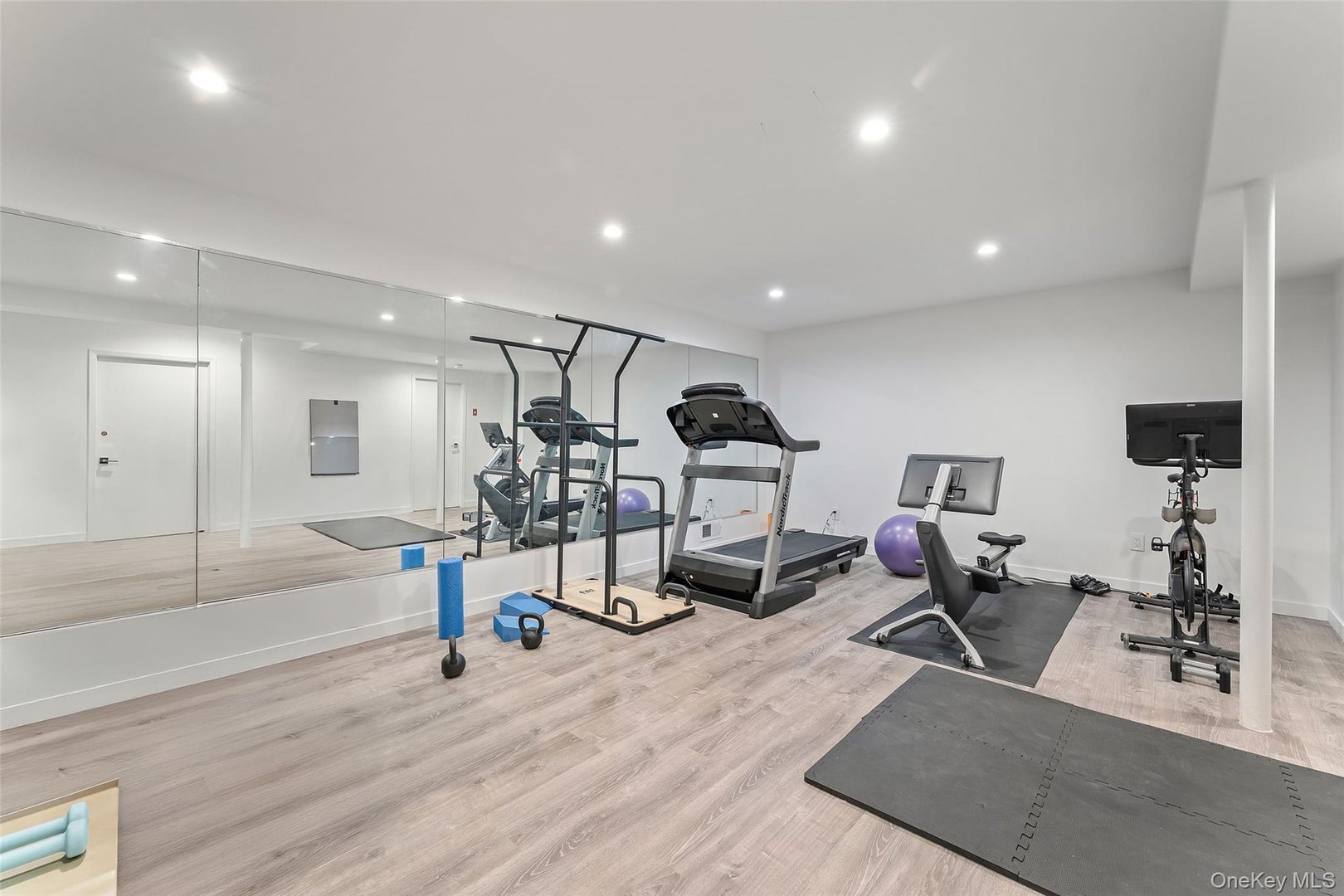 7 Windsong Road Photo 23