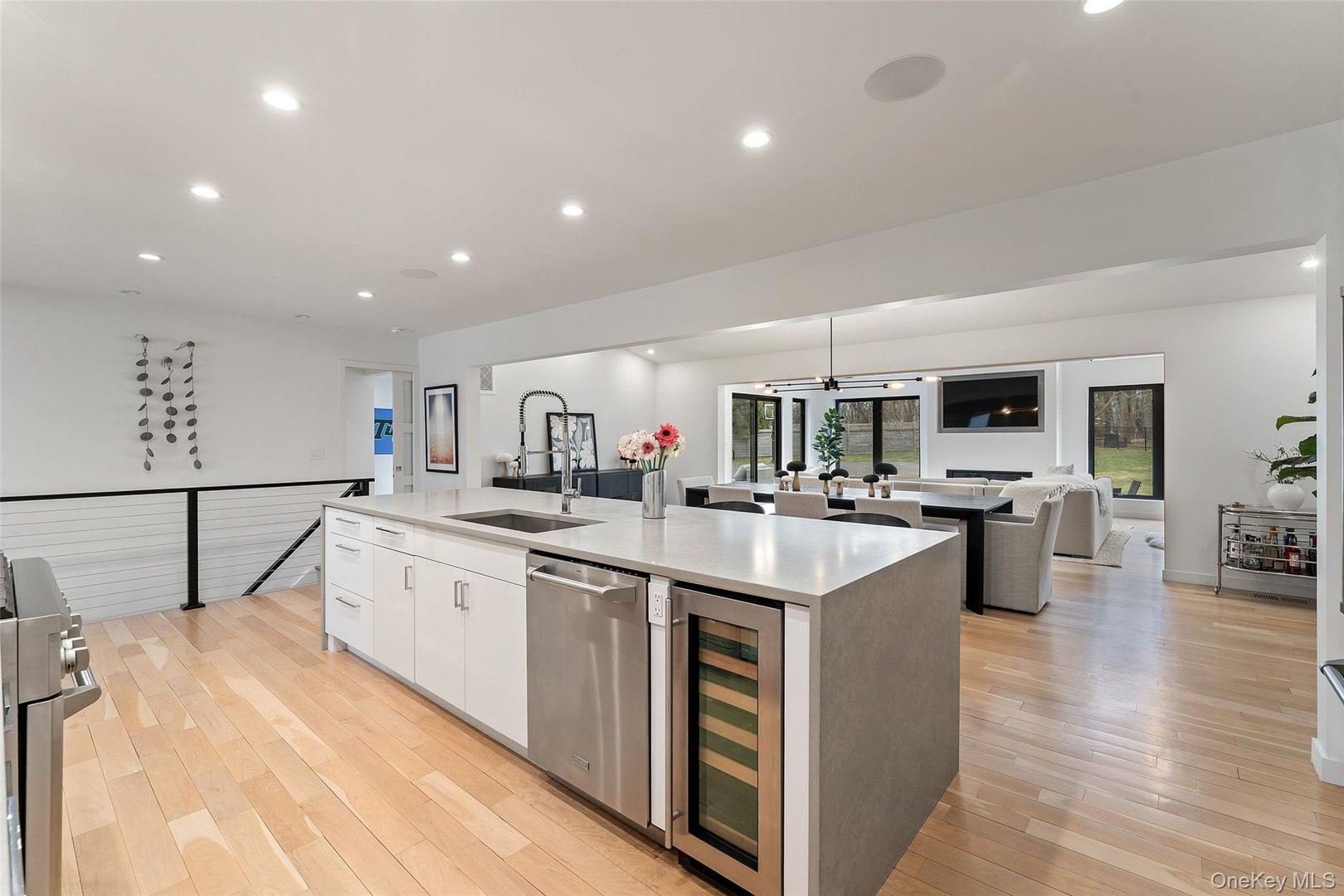 7 Windsong Road Photo 6