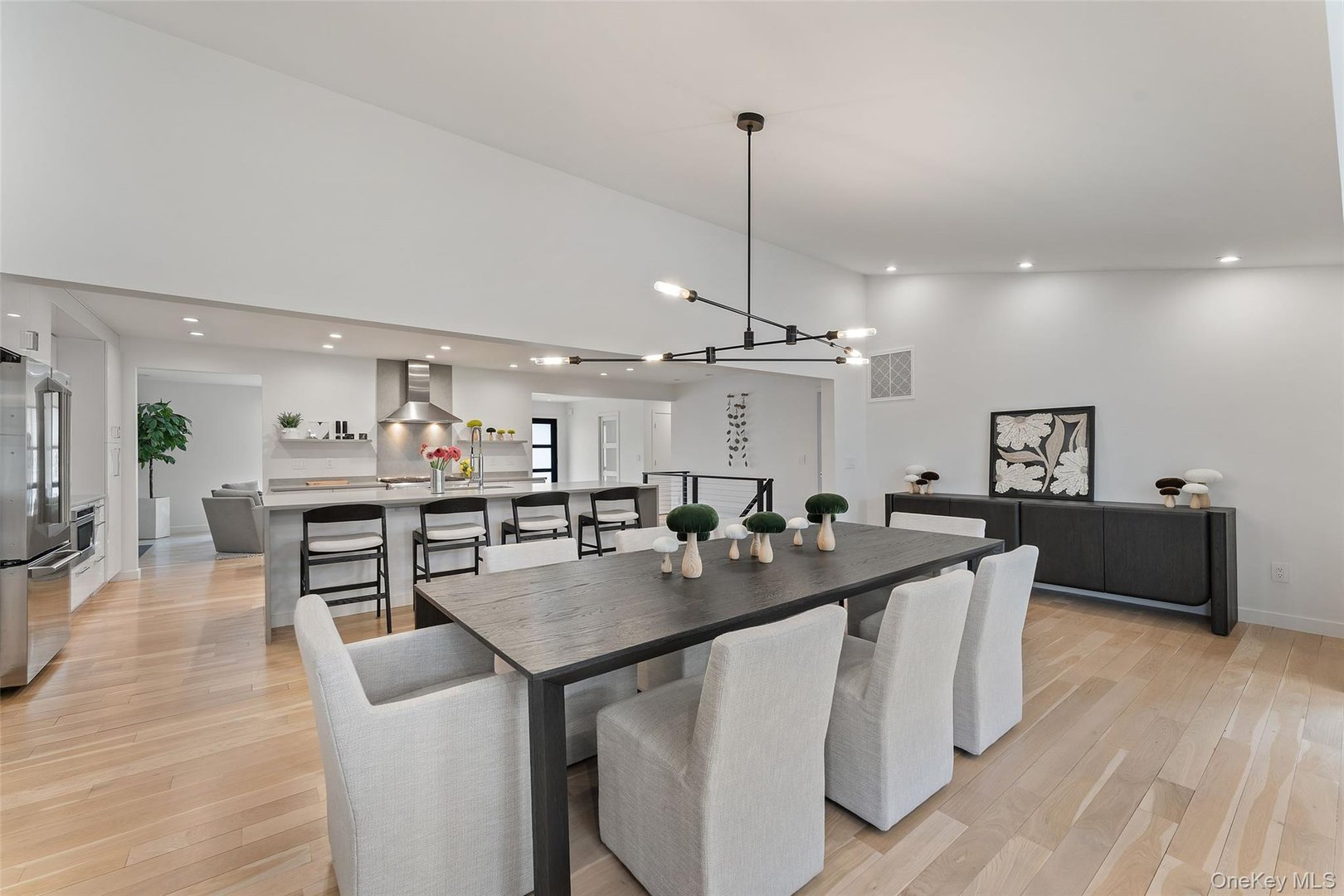 7 Windsong Road Photo 8