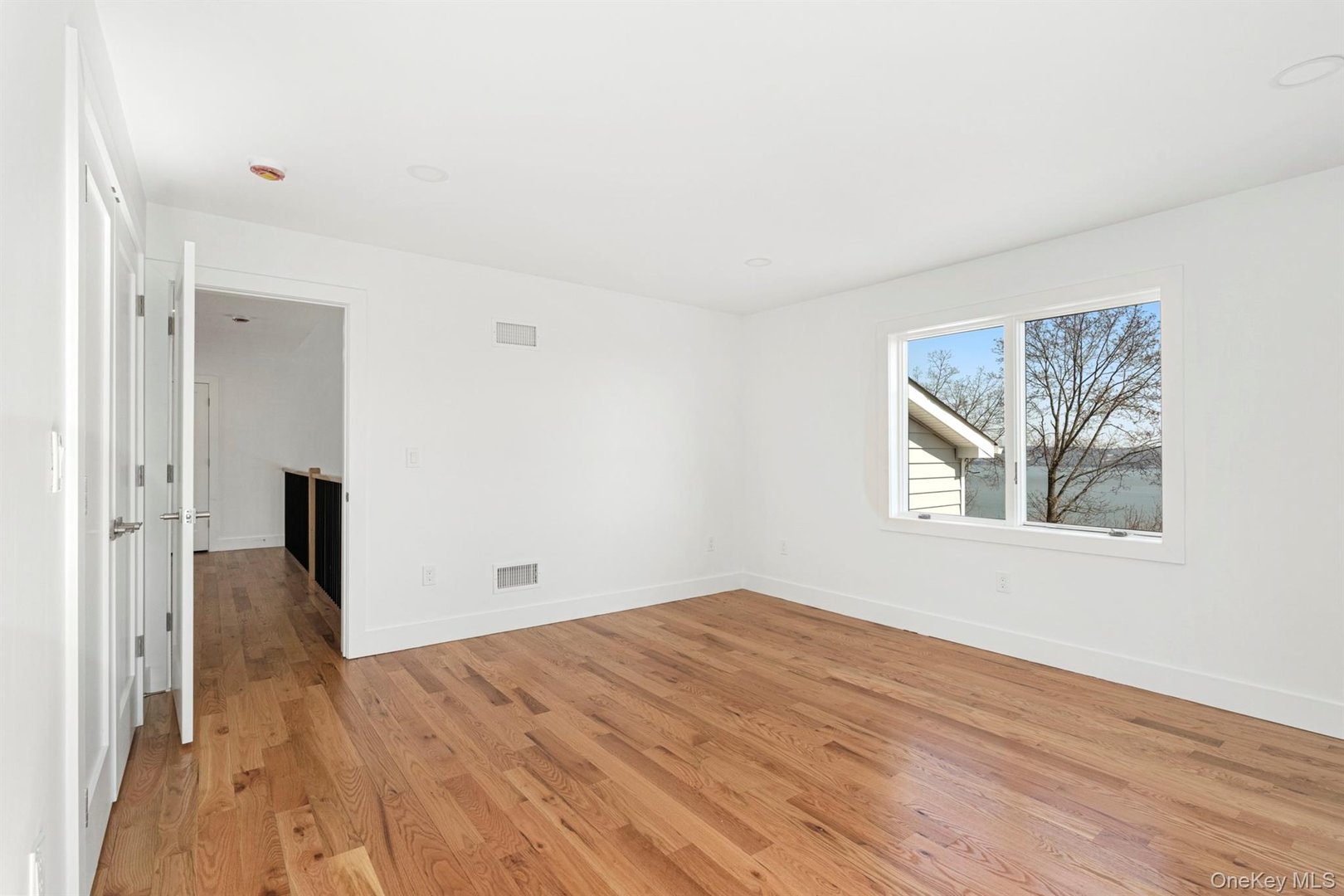 199 Tweed Boulevard Photo 34