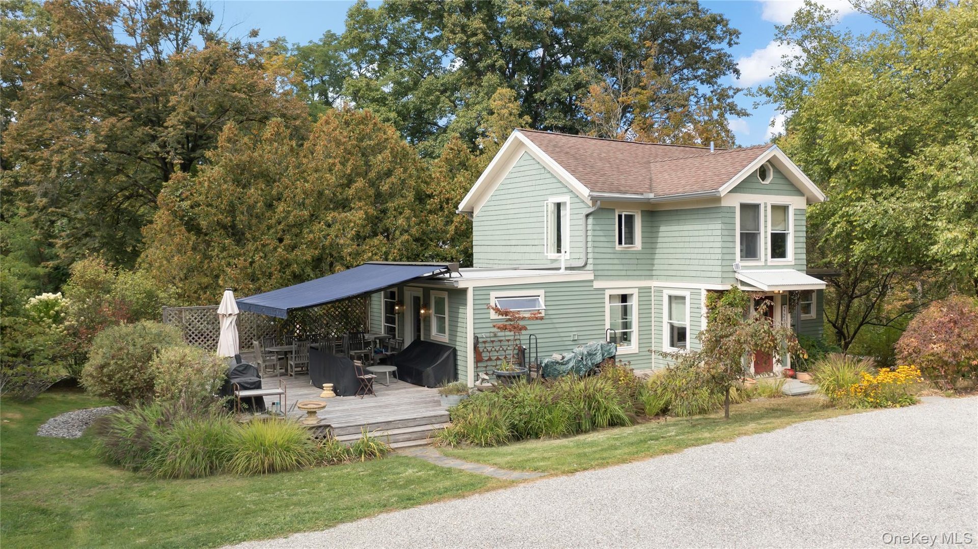 381 Northern Boulevard Photo 2