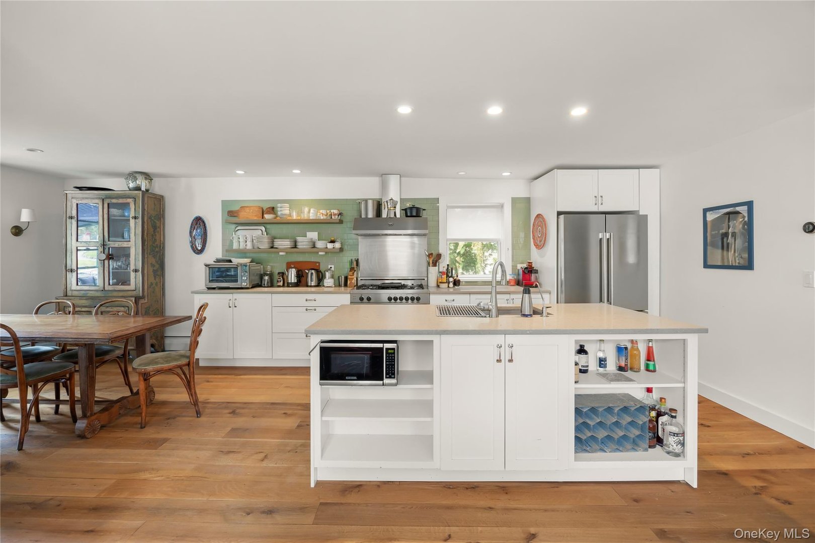 381 Northern Boulevard Photo 8