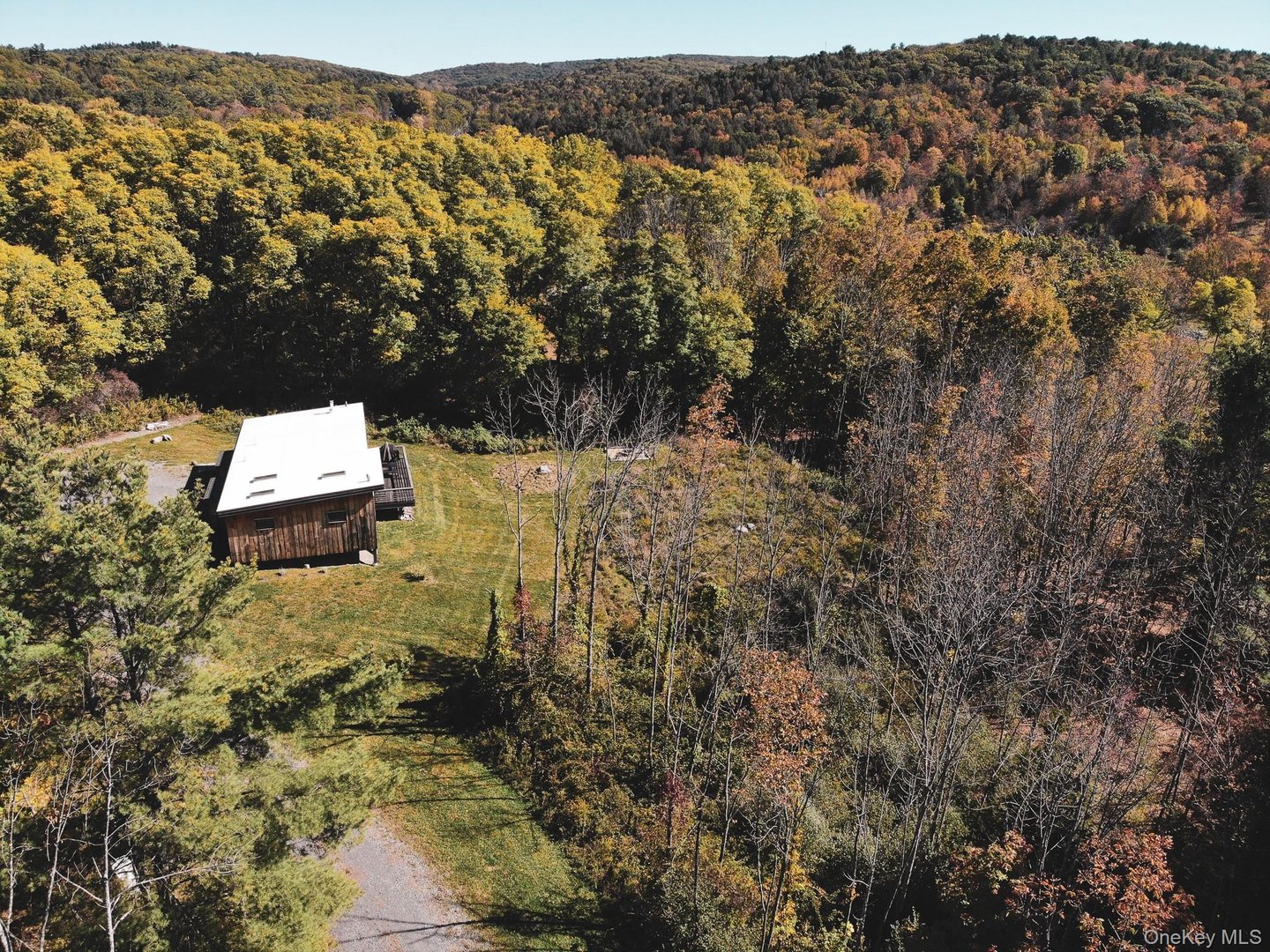 12 Reed Road Photo 2