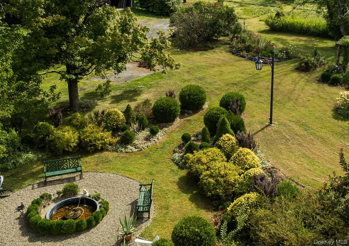 1281 Woods Road Photo 6