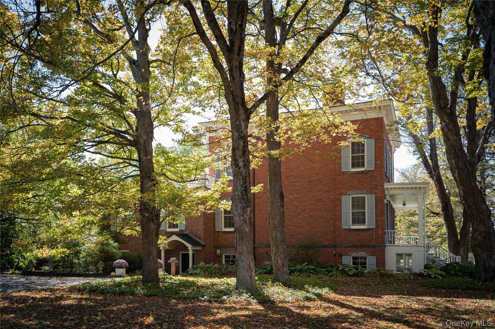 1281 Woods Road Photo 4