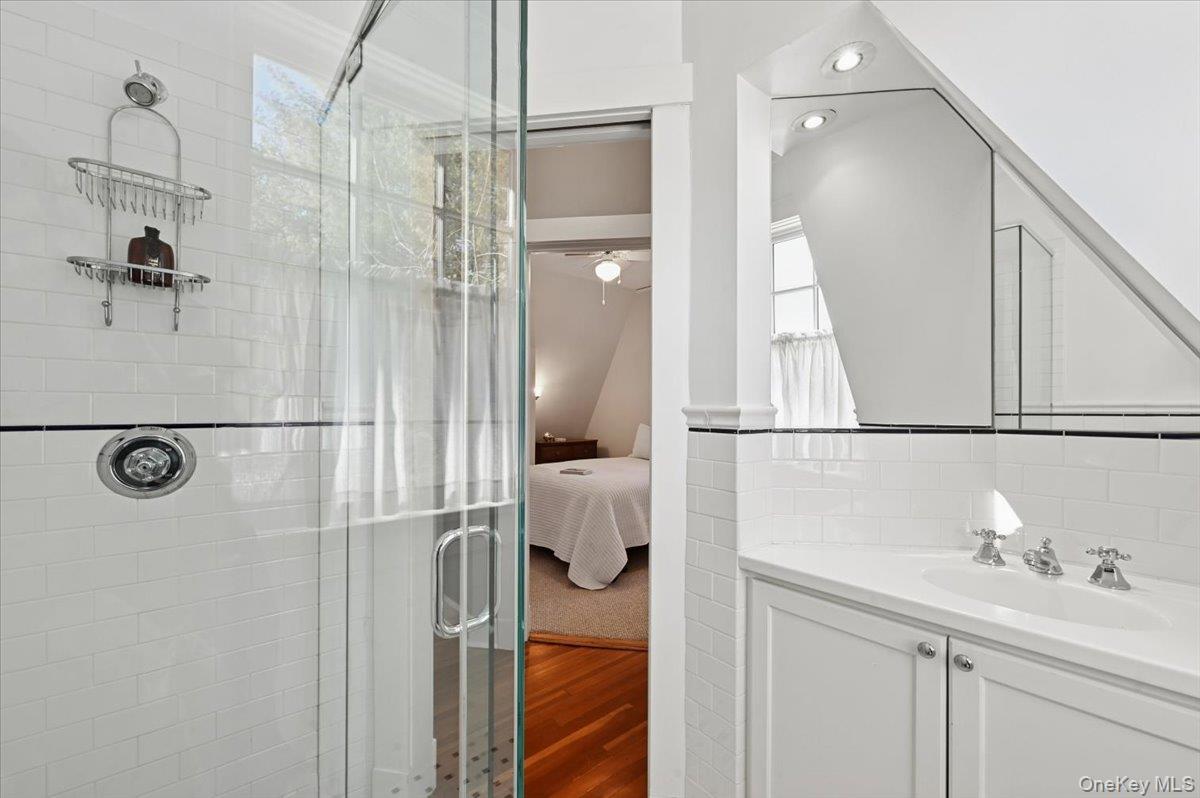 31 Emerson Road Photo 26