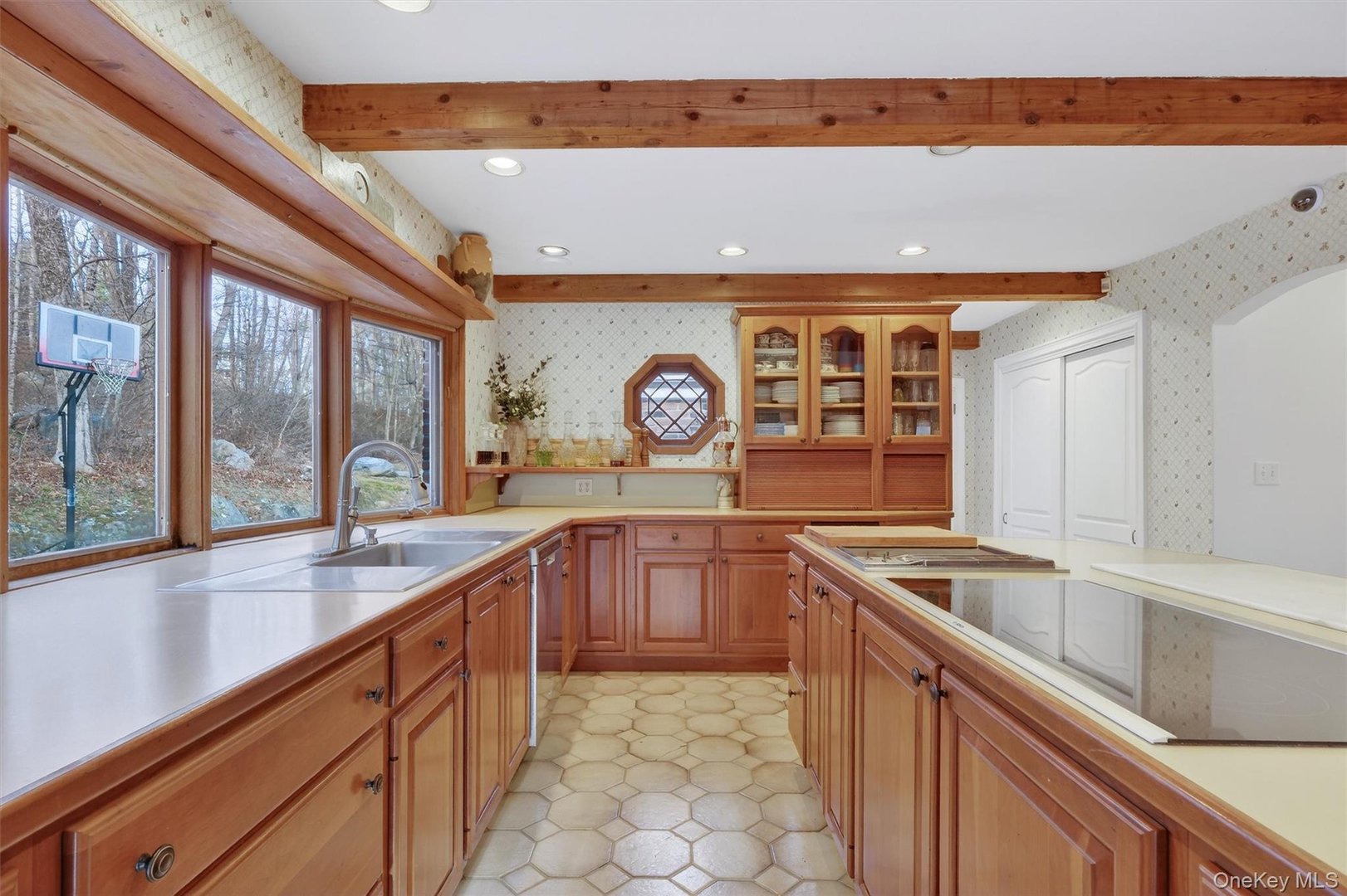 57 Hilltop Drive Photo 19