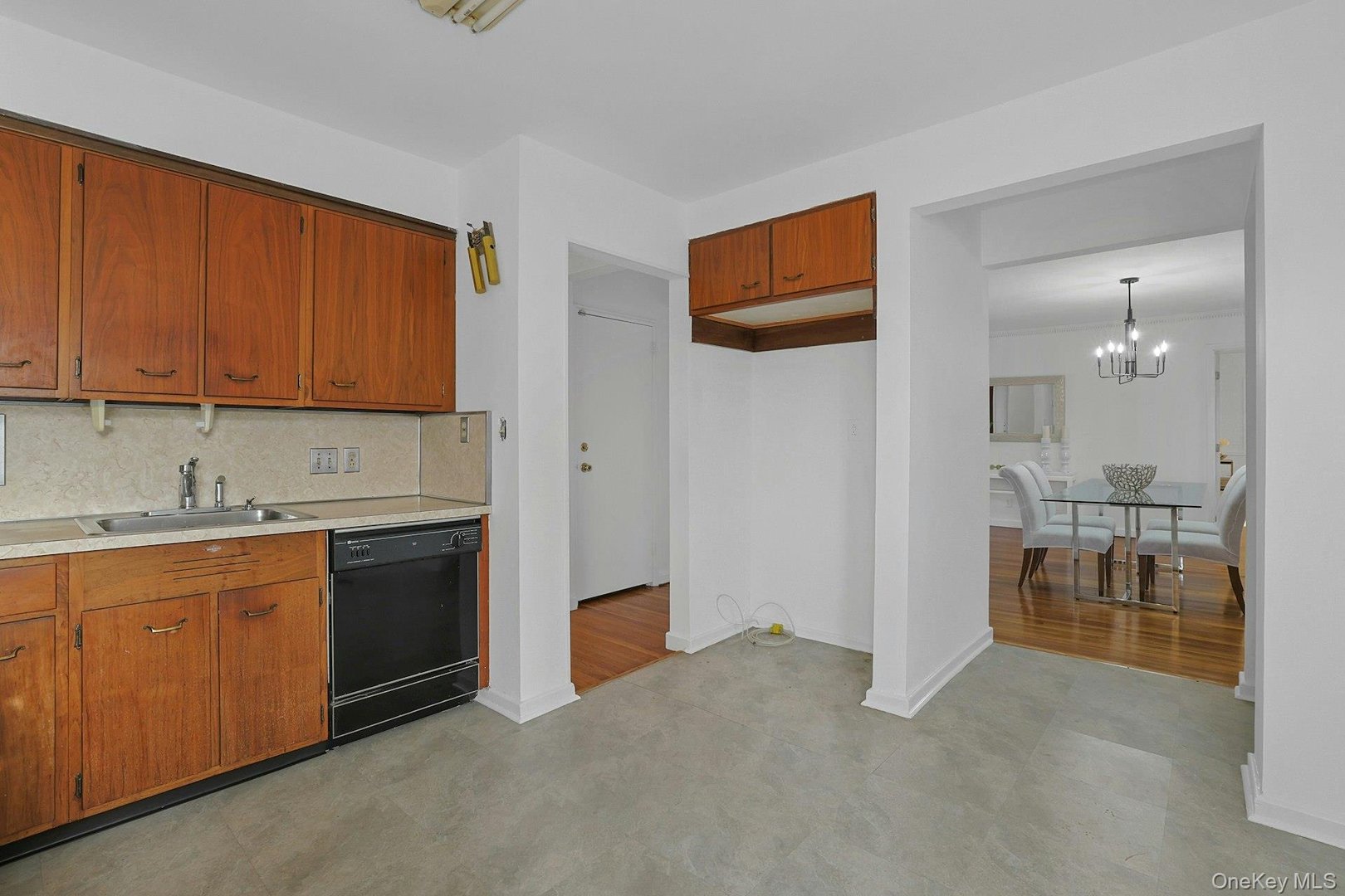 12 Cross Hill Road Photo 12