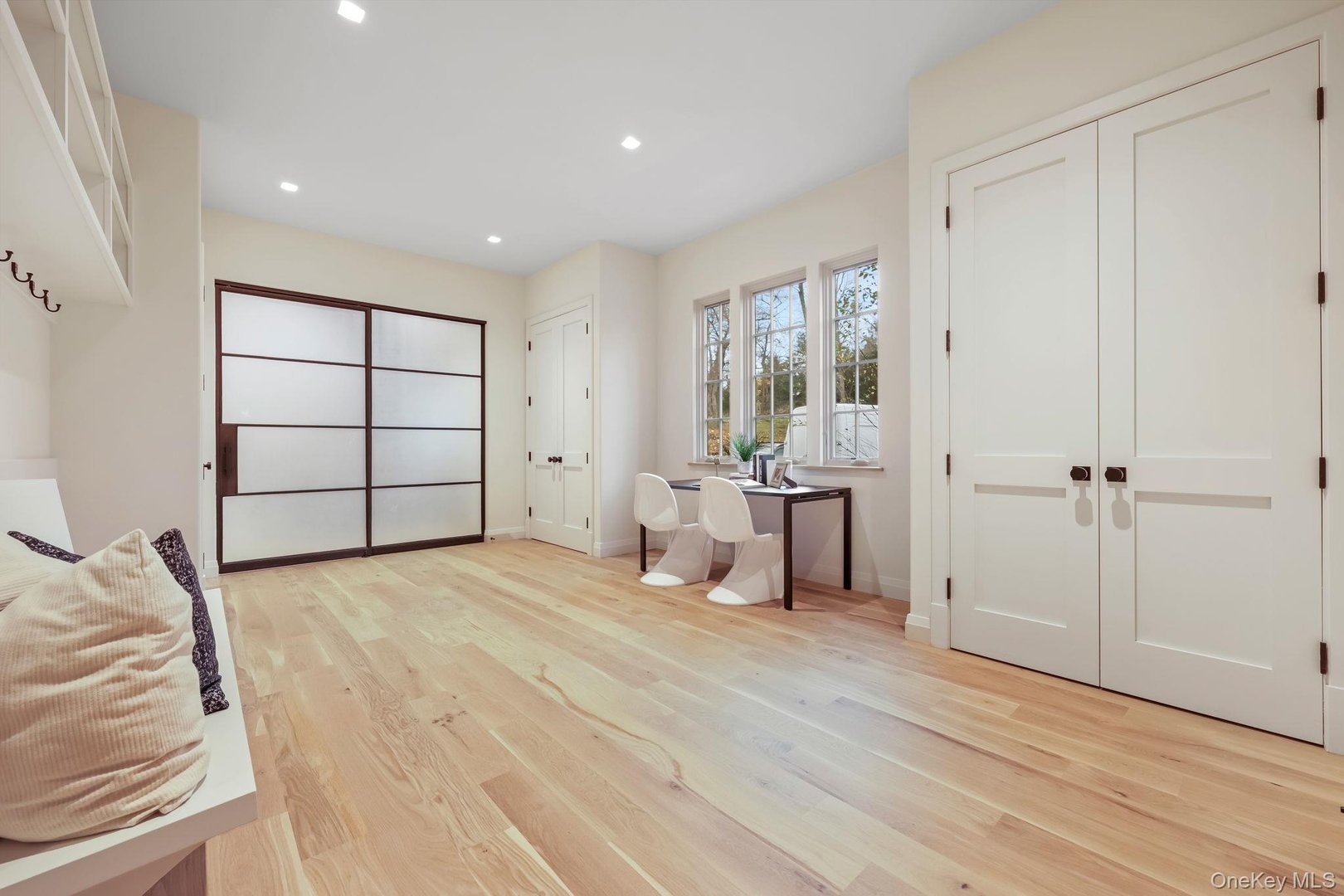2 Barry Court Photo 18