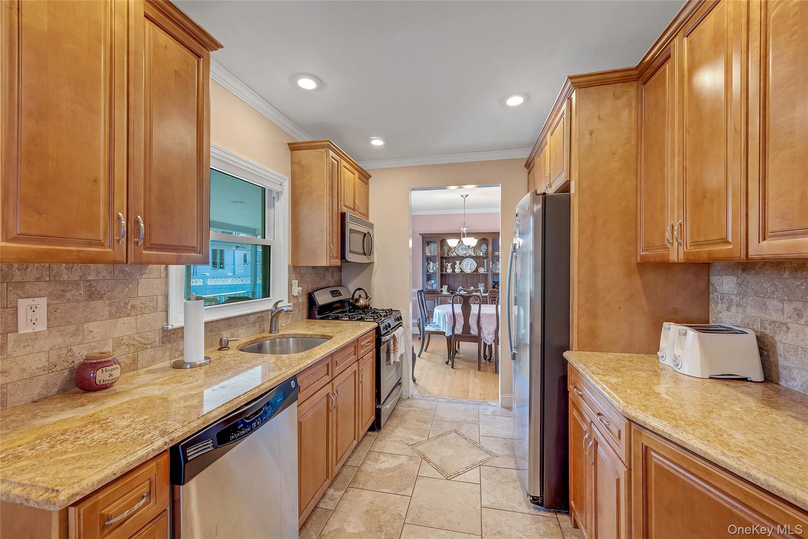 15 Andrew Road Photo 6