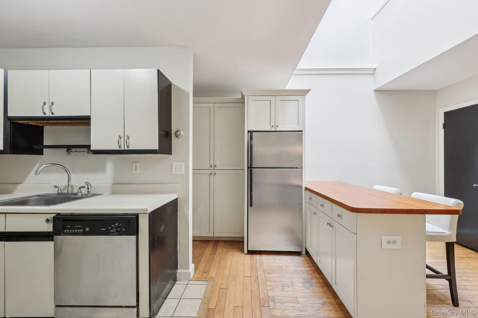 215 Washington Street  #19 Photo 11