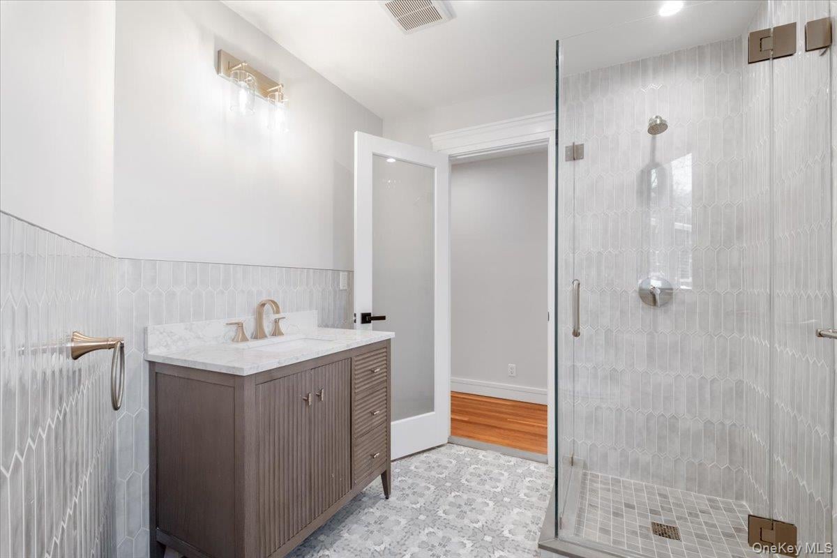 9 Shady Road Photo 24