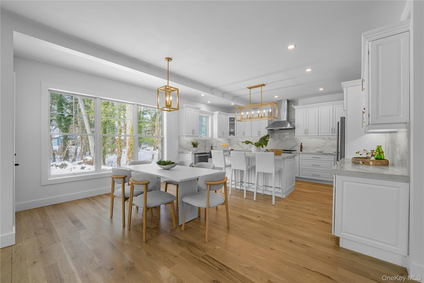 41 Betsy Brown Road Photo 4