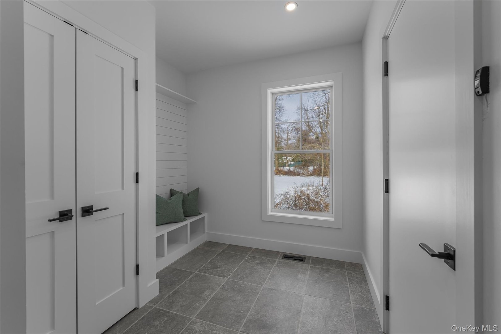 41 Betsy Brown Road Photo 13