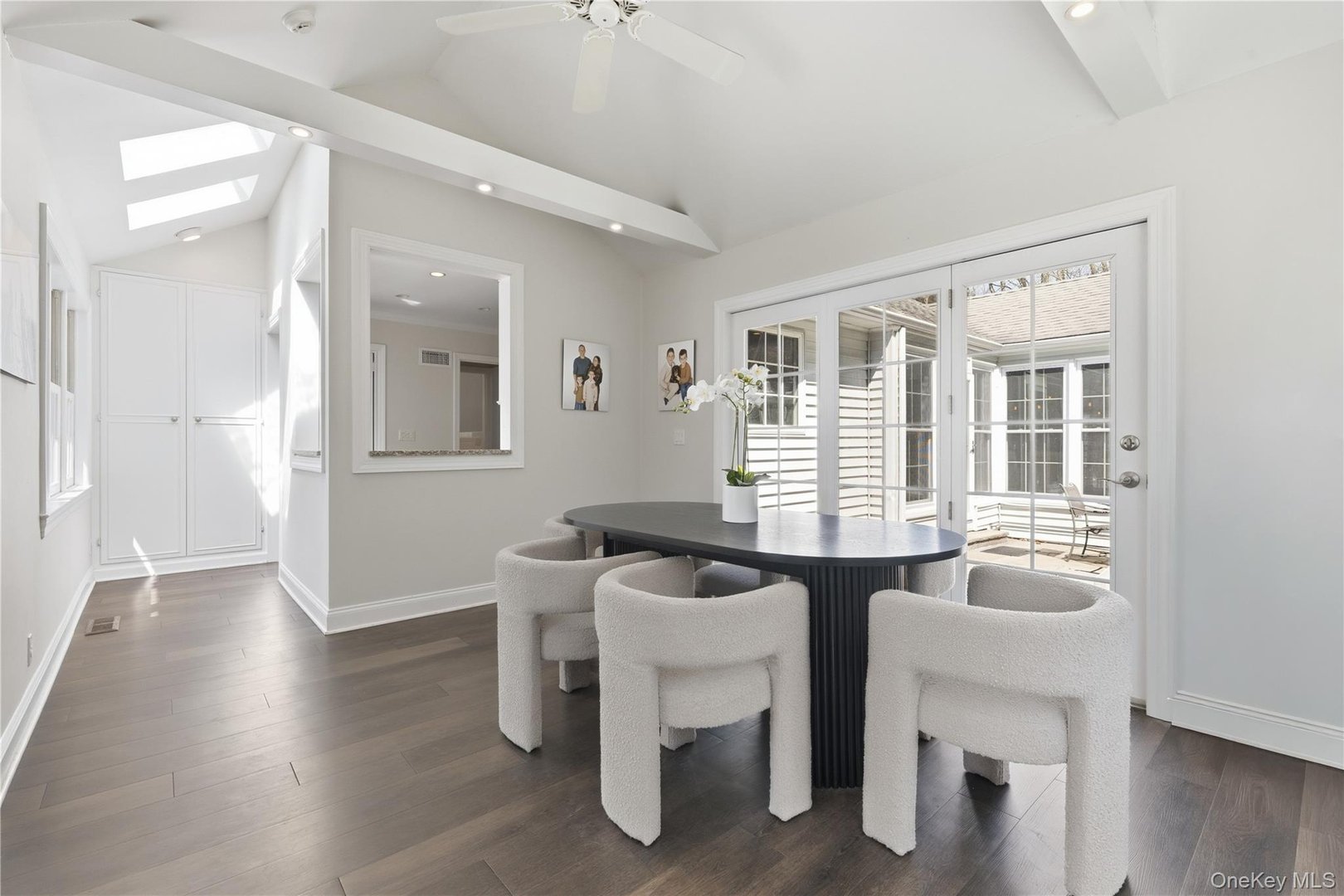 6 Spruce Hollow Photo 15