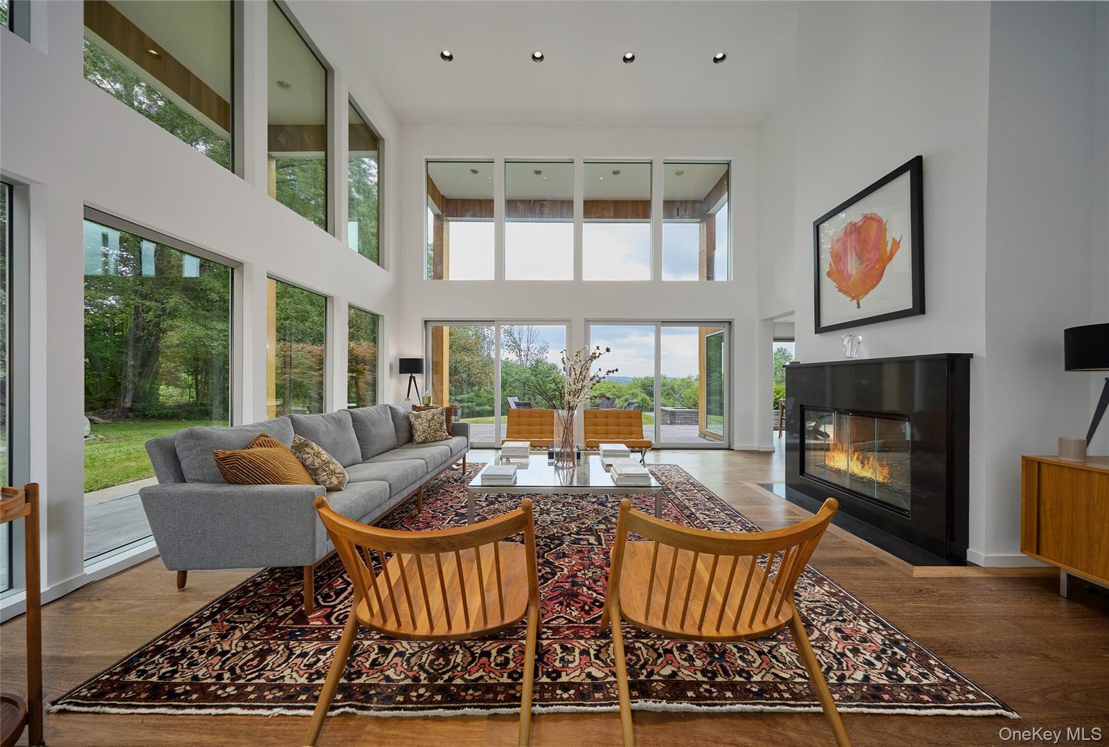 33 Ford Road Photo 5