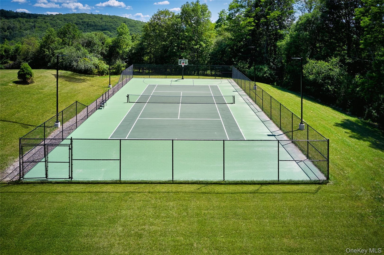 33 Ford Road Photo 21