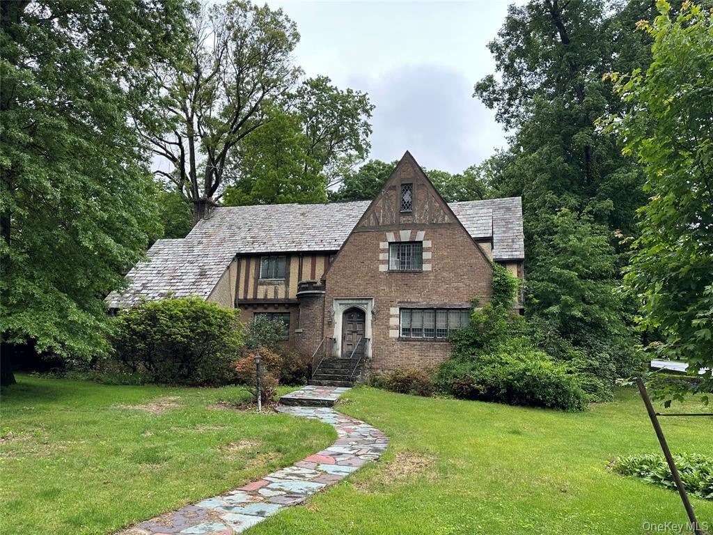 2 Rochelle Road Photo 1