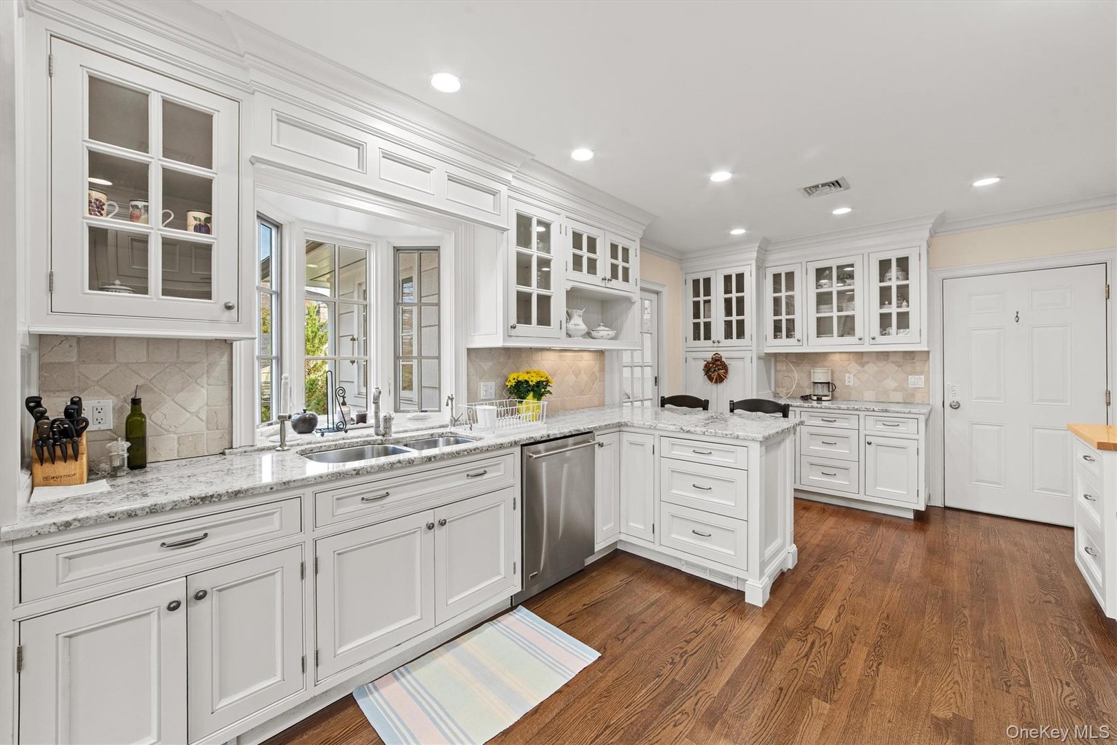 52 Oakledge Road Photo 10