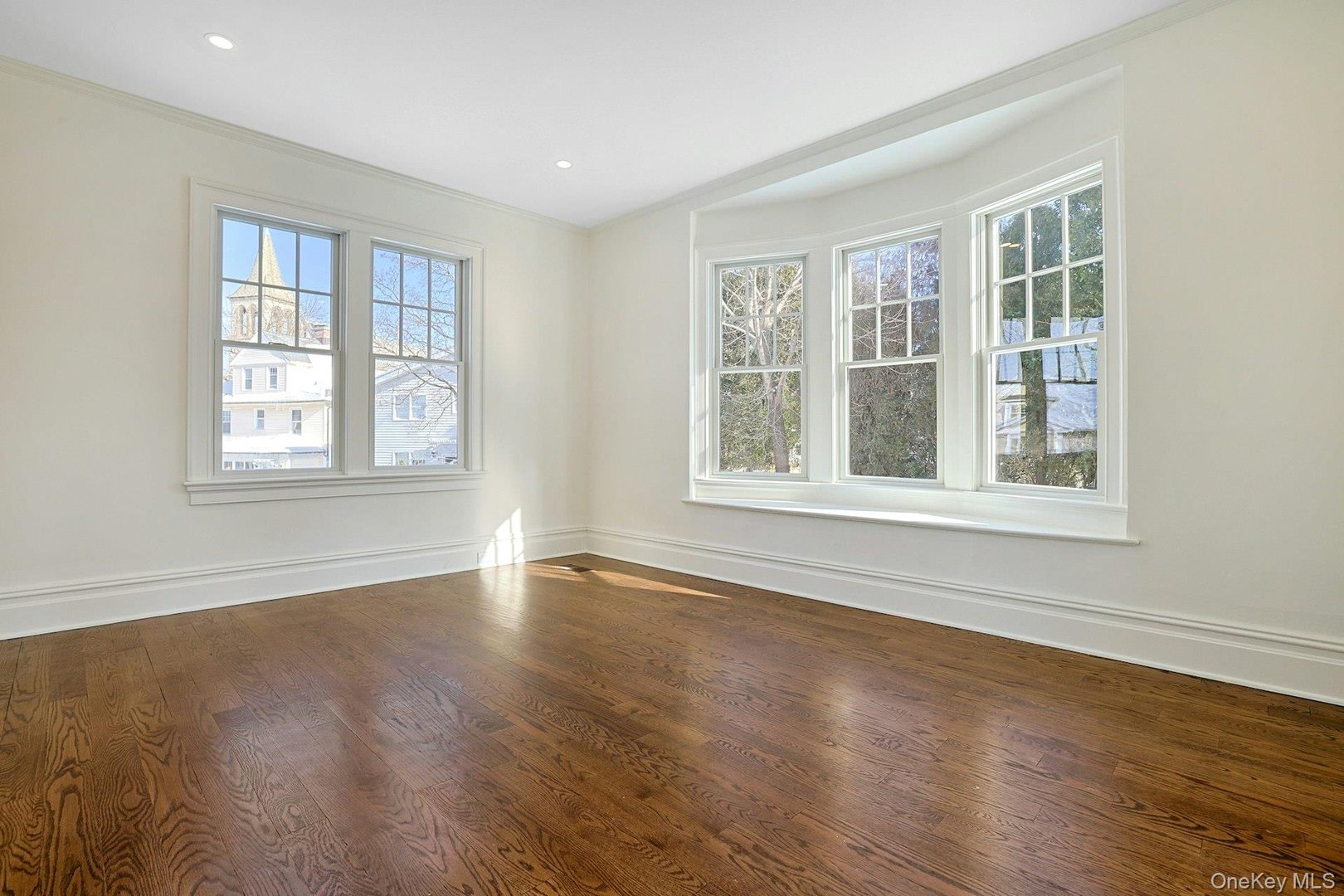 5 Henry Street Photo 15