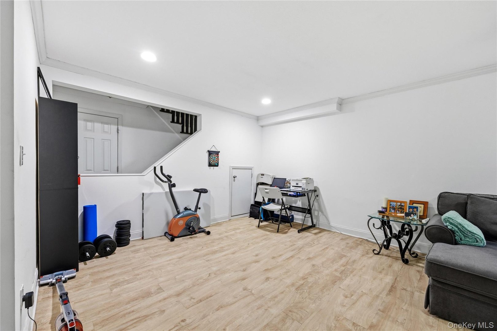 1005 Colony Drive Photo 8