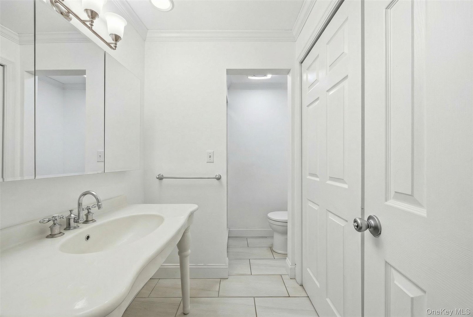1005 Colony Drive Photo 20