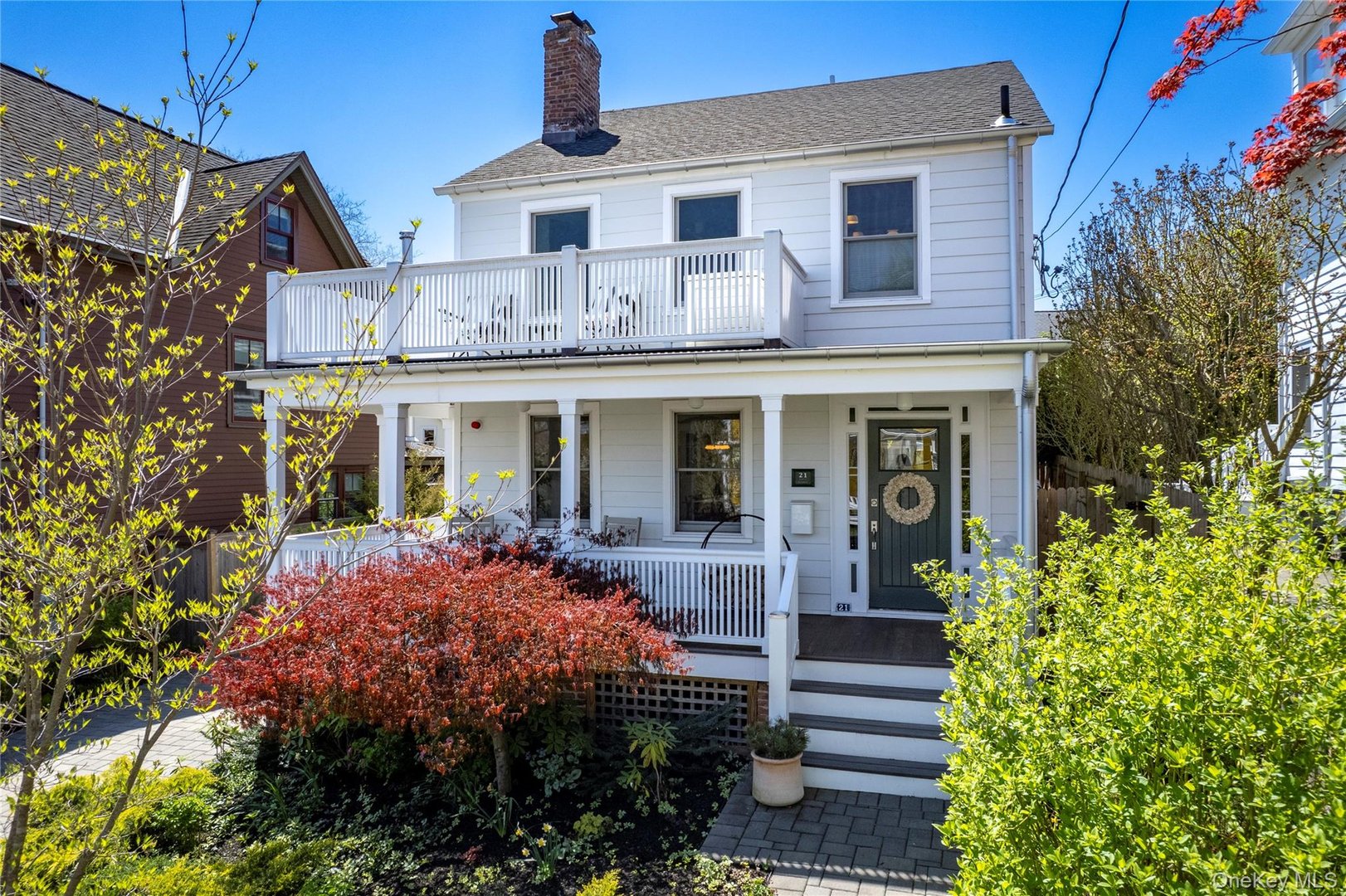 21 1st Avenue Photo 4