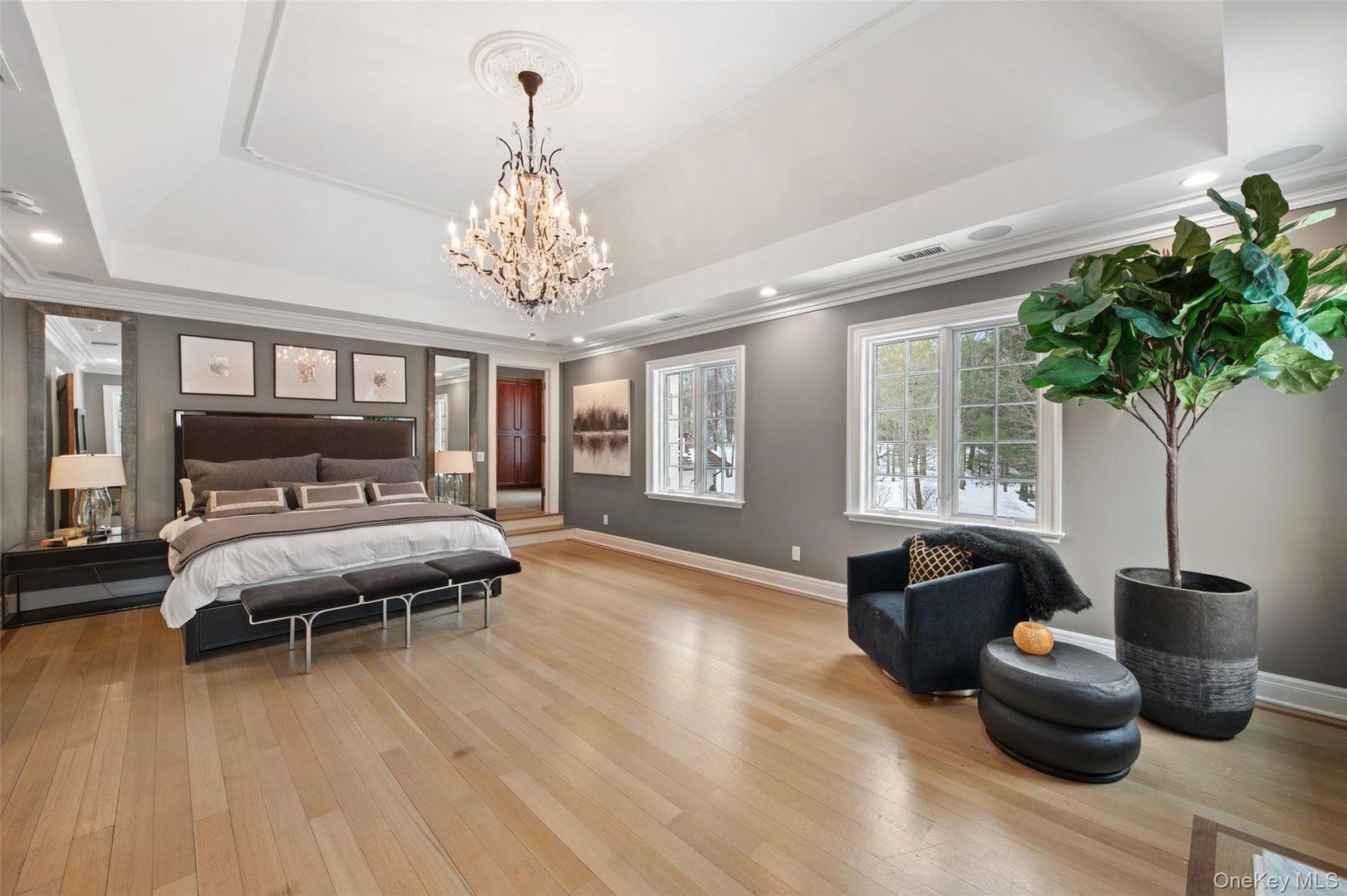 4 Cowdray Park Drive Photo 19