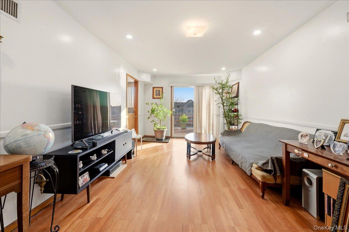 65 Skymeadow Place Photo 16