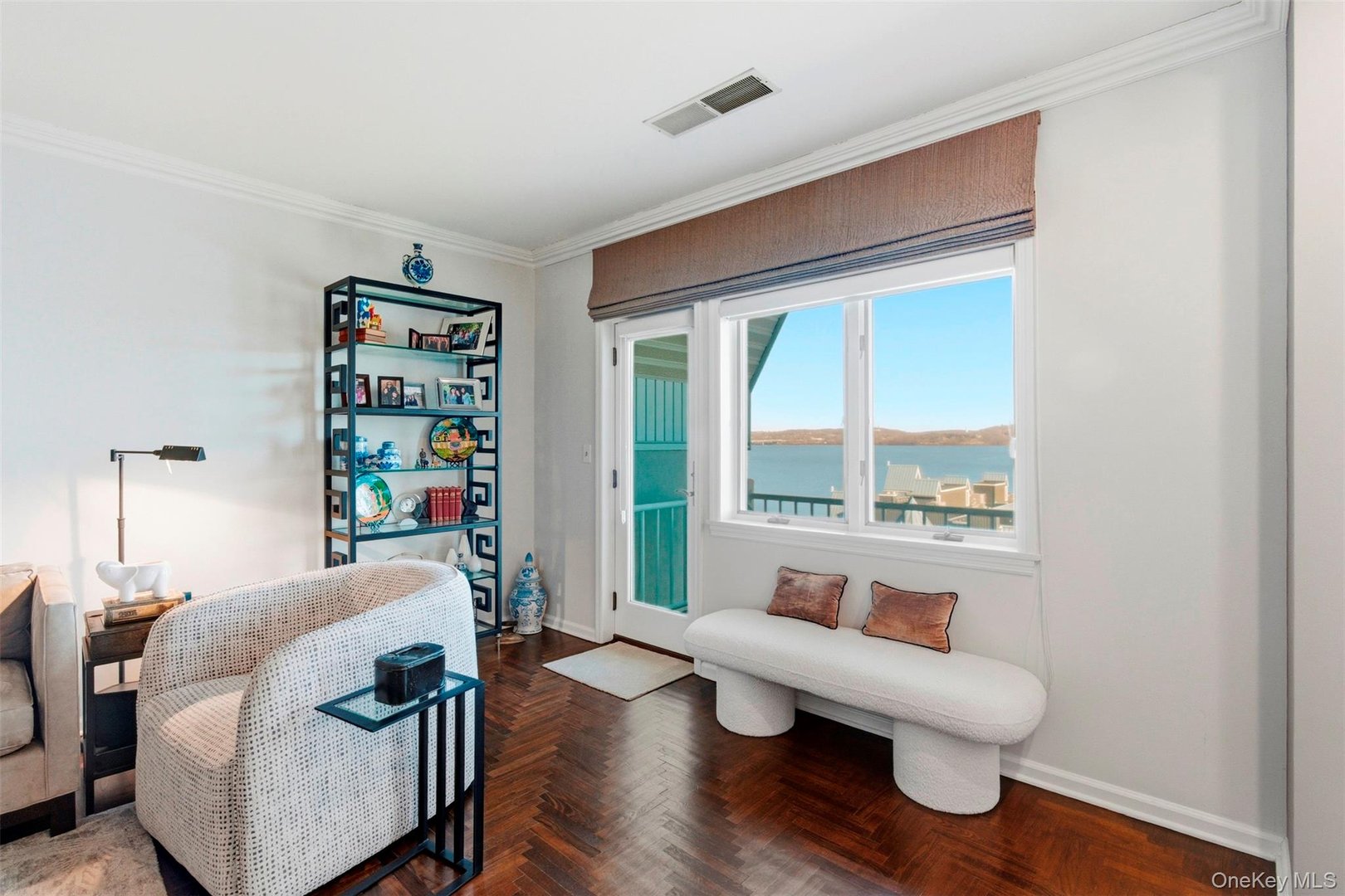 510 Devries Court Photo 8