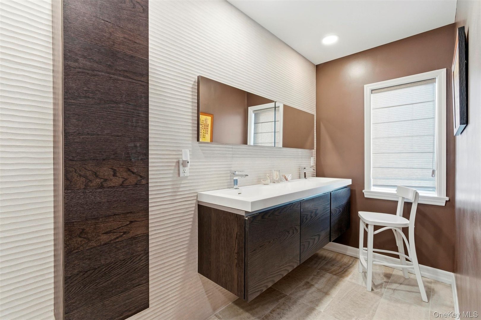 510 Devries Court Photo 16