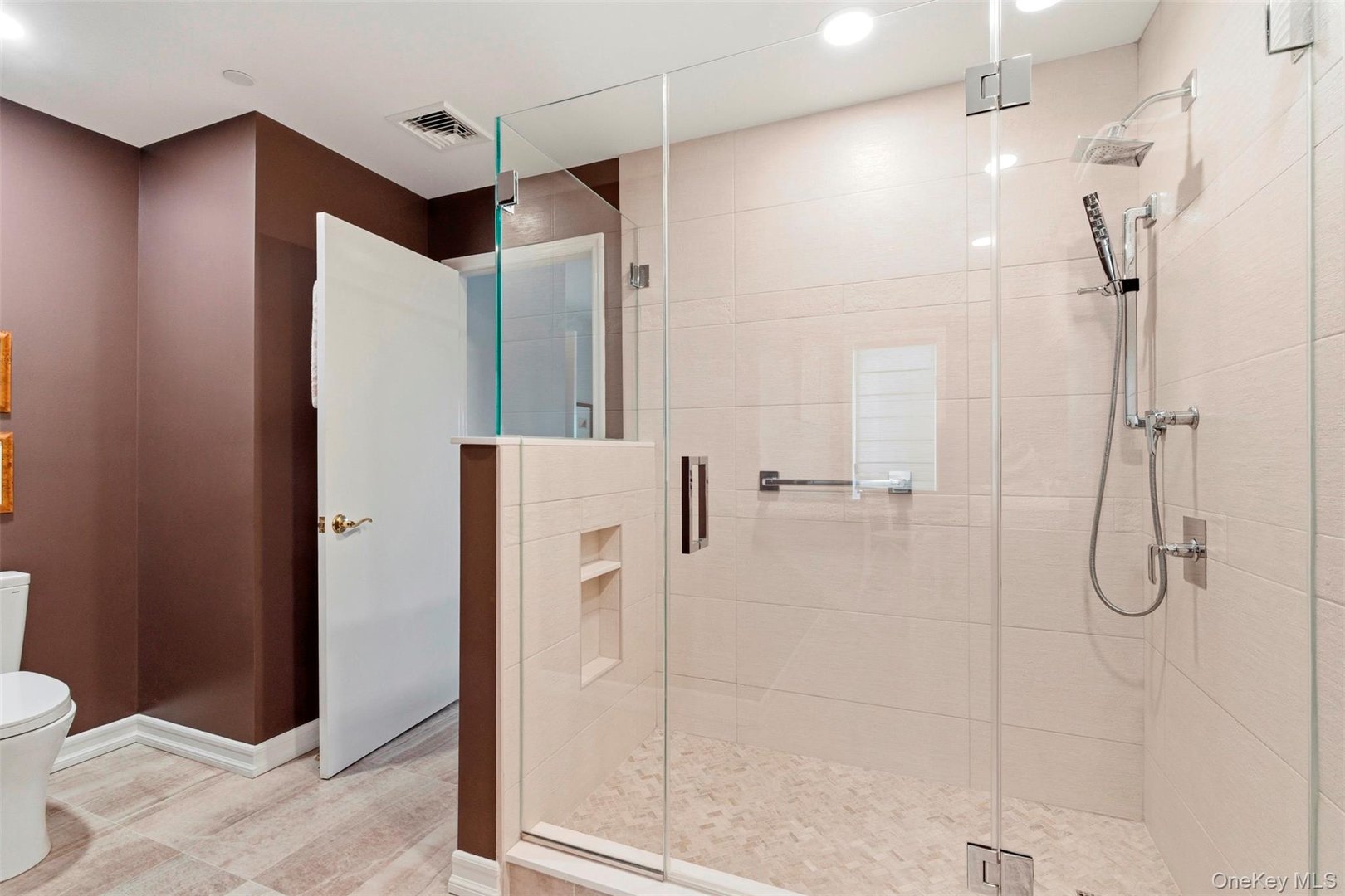 510 Devries Court Photo 15